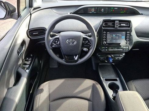 Certified 2022 Toyota Prius LE FWD image 22