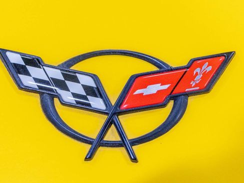 Used 2001 Chevrolet Corvette Convertible w/ Preferred Equipment Group2 image 39