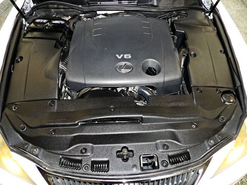 Used 2012 Lexus IS 250 RWD image 22