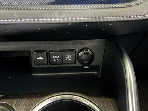 Used 2020 Toyota Highlander Limited AWD/4WD image 41