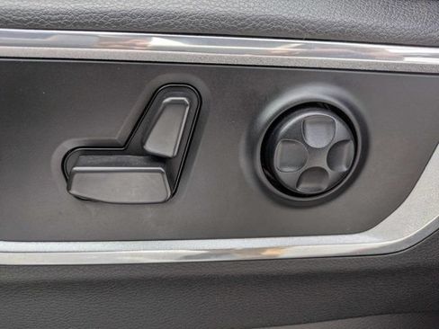 Used 2021 RAM 1500 Laramie AWD/4WD image 20