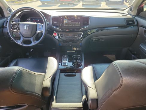 Used 2020 Honda Pilot Elite image 18