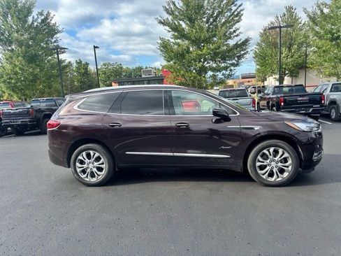 Used 2021 Buick Enclave Avenir w/ Avenir Technology Package AWD/4WD image 5