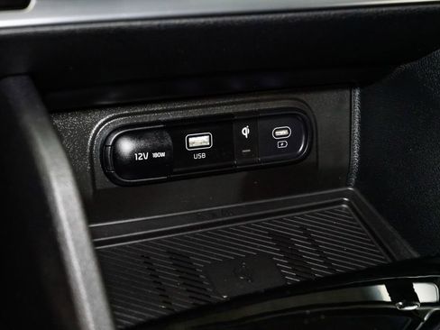 Certified 2024 Kia Sportage EX image 19