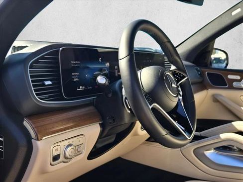 Certified 2025 Mercedes-Benz GLE 350 4MATIC image 10