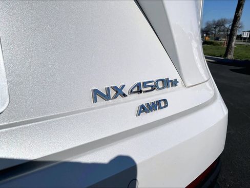 Used 2024 Lexus NX 450h+ AWD w/ Vision Package image 9