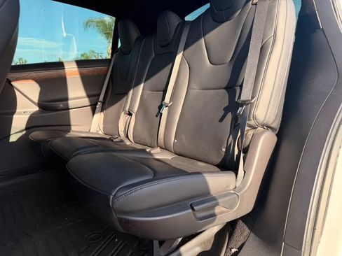Used 2018 Tesla Model X 100D AWD/4WD image 18