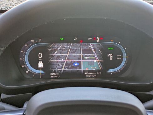 Certified 2023 Volvo C40 P8 Recharge Ultimate w/ Protection Package Premier image 15