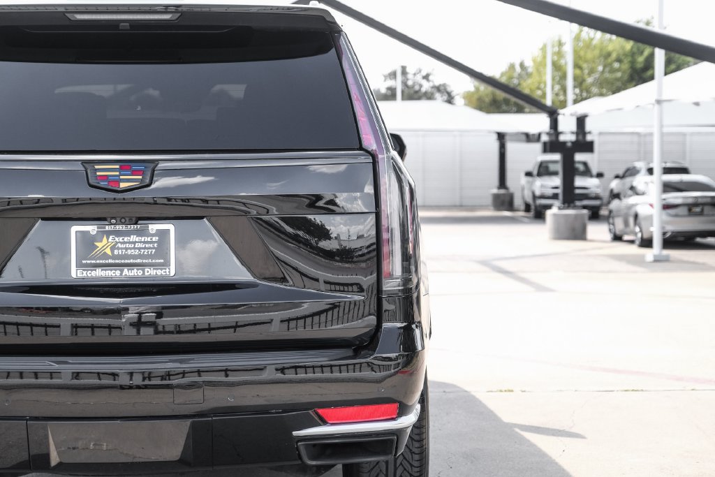 Used 2021 Cadillac Escalade Premium Luxury Platinum AWD/4WD image 52