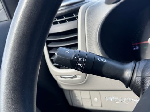 Used 2014 Kia Soul + FWD image 19