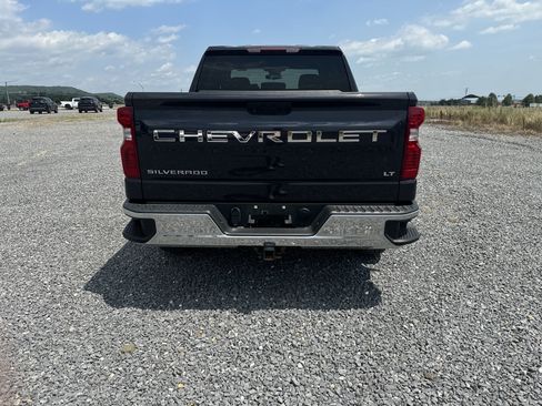 Used 2023 Chevrolet Silverado 1500 LT AWD/4WD image 4