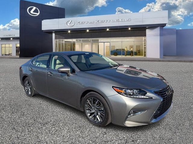 Used 2017 Lexus ES 350 w/ Luxury Package FWD image 1