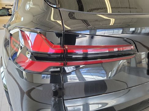 Used 2024 BMW X5 M Competition w/ Executive Package image 11