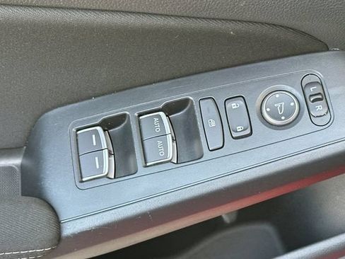 Used 2024 Honda Civic Sport image 12