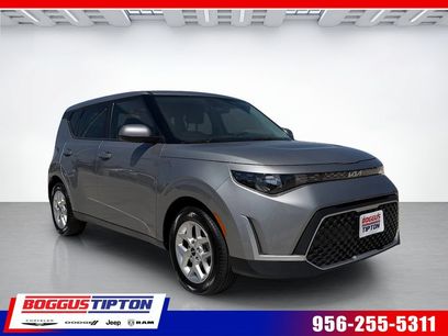Used 2024 Kia Soul LX w/ Option Group 015