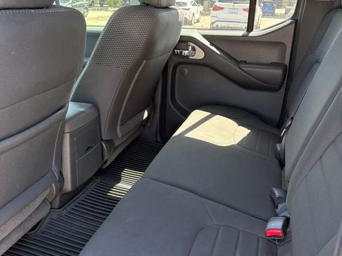 Used 2019 Nissan Frontier PRO-4X AWD/4WD image 13