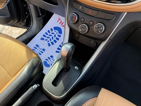 Used 2019 Chevrolet Trax LT w/ LT Convenience Package image 22