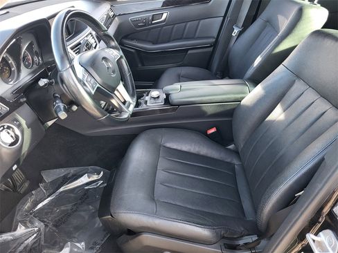 Used 2012 Mercedes-Benz E 550 4MATIC Sedan image 16