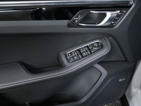 New 2026 Porsche Macan S AWD/4WD image 6