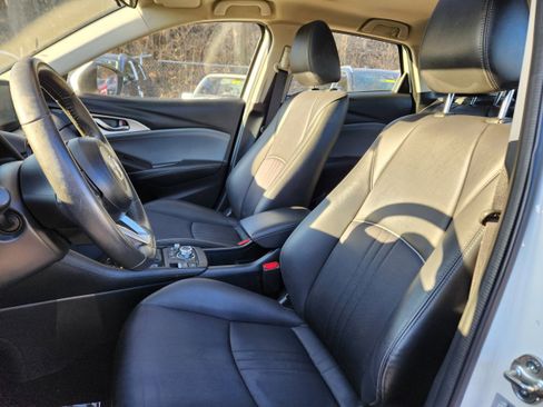 Used 2019 MAZDA CX-3 Touring w/ Preferred Equipment Package image 10