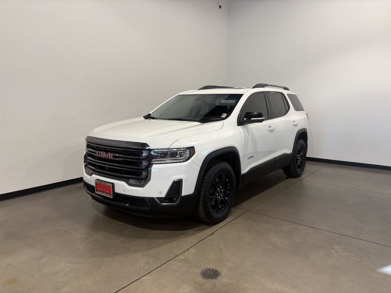 Used 2023 GMC Acadia AT4 w/ Technology Package AWD/4WD image 8