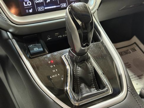 Used 2022 Subaru Outback Premium image 14