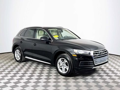 Used 2019 Audi Q5 2.0T Premium w/ Convenience Package image 3