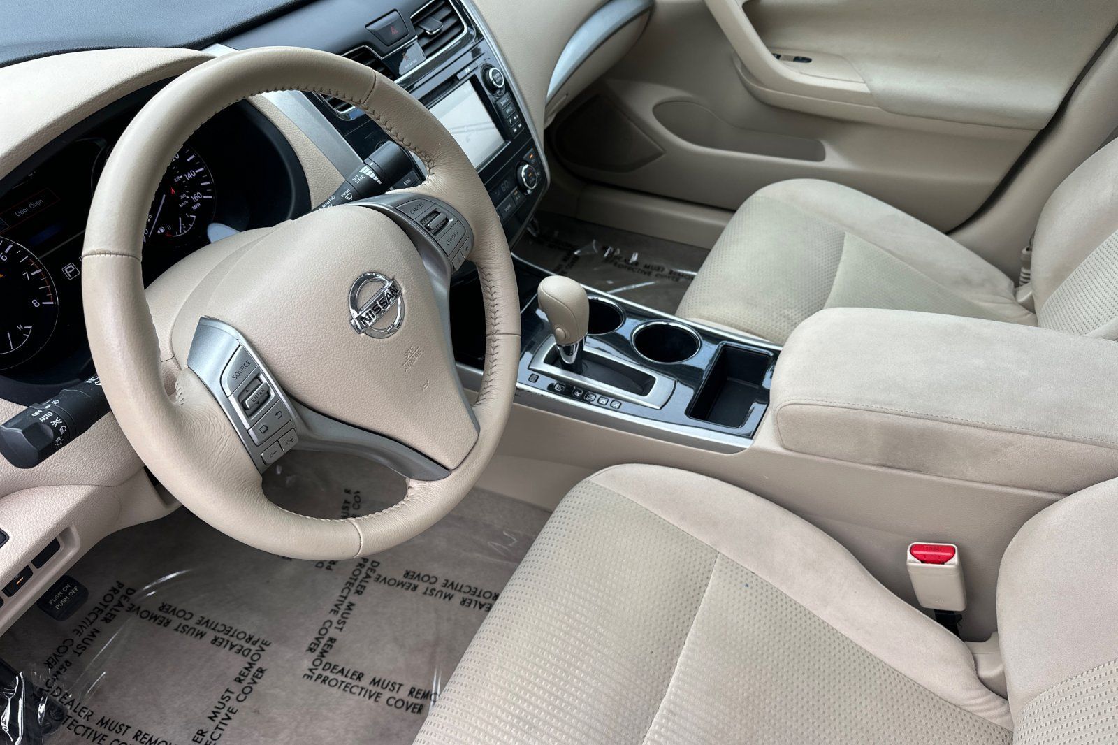 Used 2014 Nissan Altima 2.5 SV w/ Convenience Package FWD image 4