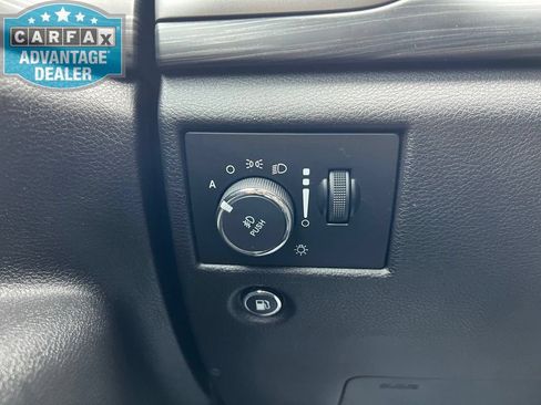 Used 2020 Jeep Grand Cherokee Altitude AWD/4WD image 11