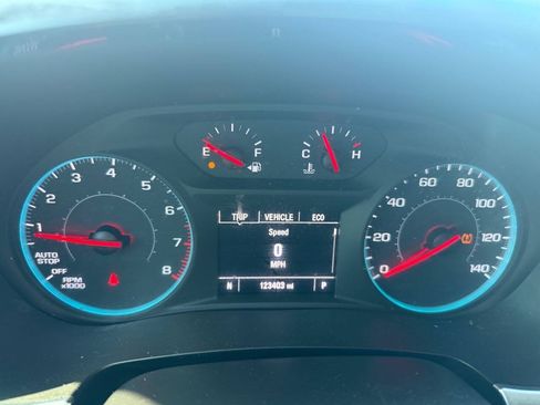 Used 2018 Chevrolet Traverse LS FWD image 11