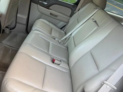 Used 2011 Chevrolet Tahoe LTZ AWD/4WD image 29