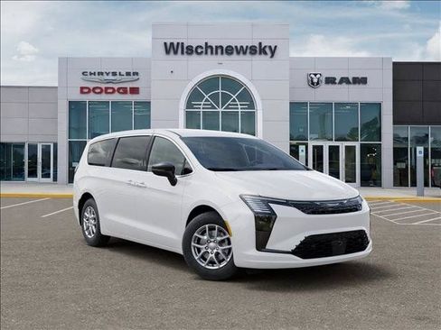 New 2027 Chrysler Pacifica Select FWD image 5