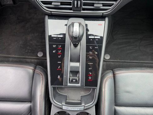 Used 2022 Porsche Macan S AWD/4WD image 18