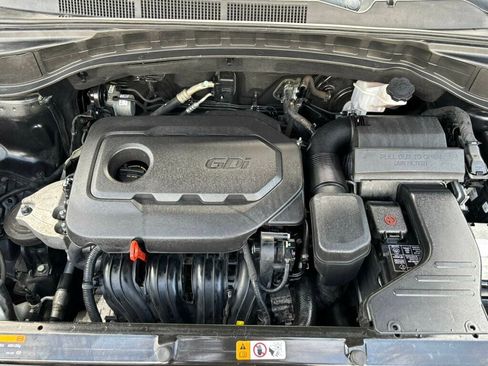 Used 2017 Hyundai Santa Fe Sport FWD image 39