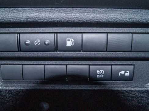 New 2025 Mitsubishi Outlander ES image 20