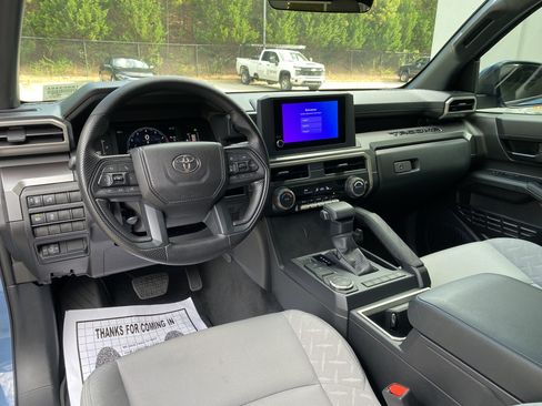 Used 2026 Toyota Tacoma SR5 RWD image 33