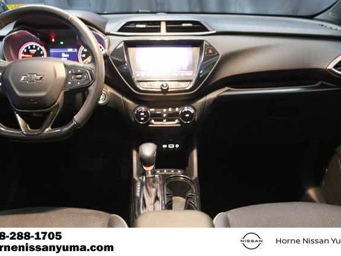 Used 2023 Chevrolet TrailBlazer RS w/ Sun and Liftgate Package image 12