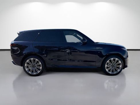 New 2026 Land Rover Range Rover Sport Dynamic SE AWD/4WD image 6