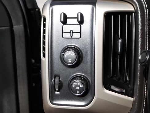 Used 2017 GMC Sierra 1500 Denali AWD/4WD image 19
