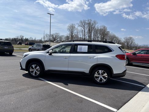 Certified 2025 Subaru Ascent Premium AWD/4WD image 5