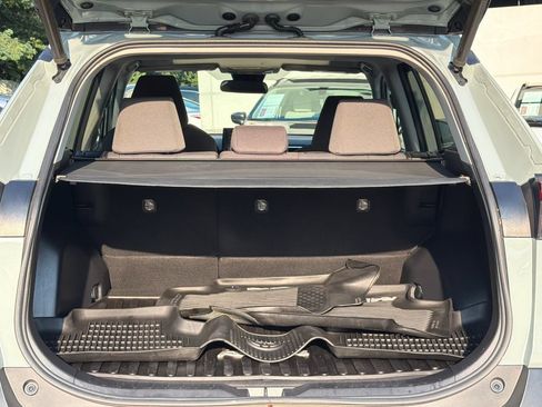 Used 2021 Toyota RAV4 XLE w/ Convenience Package AWD/4WD image 6