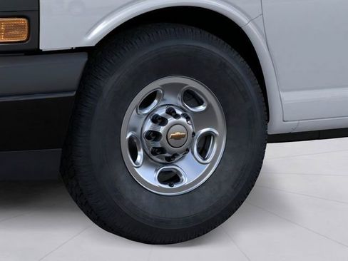 New 2026 Chevrolet Express 2500 w/ Driver Convenience Package RWD image 9