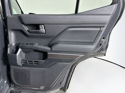 Used 2025 Toyota 4Runner TRD Off-Road image 27