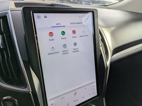 Used 2024 Ford Edge SEL image 13