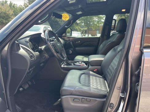 Used 2024 INFINITI QX80 Sensory w/ Cargo Package AWD/4WD image 4