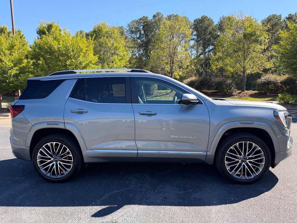New 2027 GMC Terrain Denali w/ LPO, Floor Liner Package AWD/4WD image 22