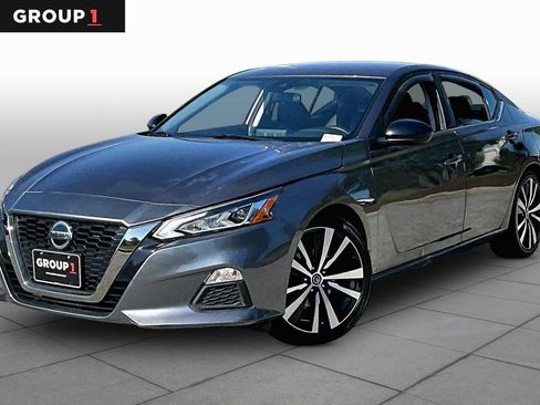 Used 2022 Nissan Altima 2.5 SR FWD image 1