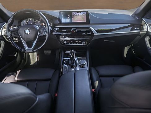 Used 2019 BMW 530i w/ Convenience Package image 28