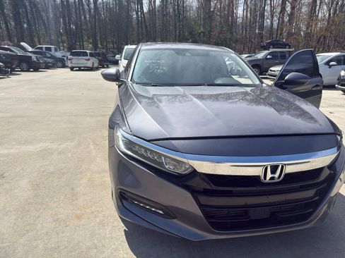 Used 2020 Honda Accord EX-L image 2