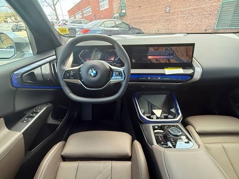Used 2025 BMW X3 xDrive30i w/ Convenience Package image 13